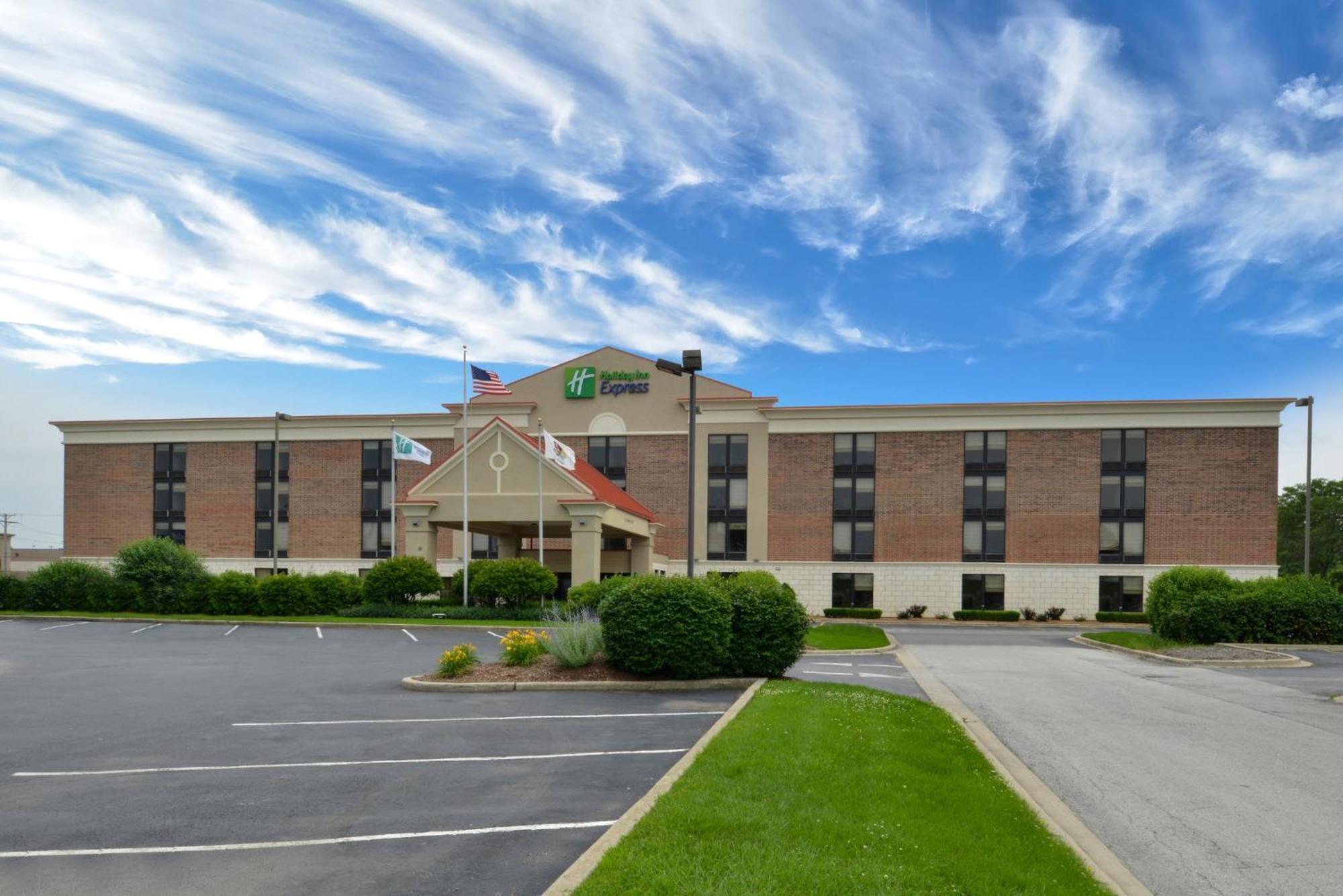Holiday Inn Express Crestwood By Ihg Zewnętrze zdjęcie